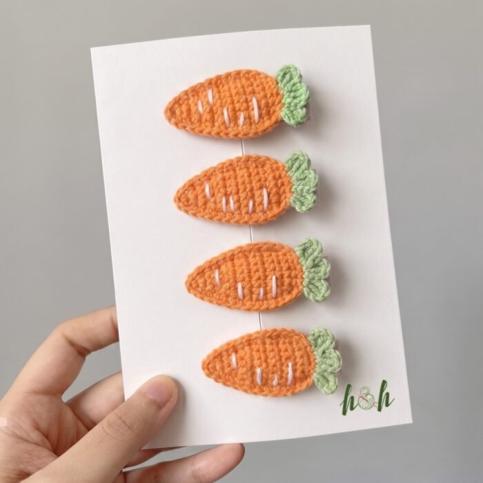 Carrot Hair Clips Set
